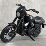 t-cars-motor-harley-street750-145