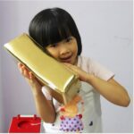 t-pillow-goldbar-110